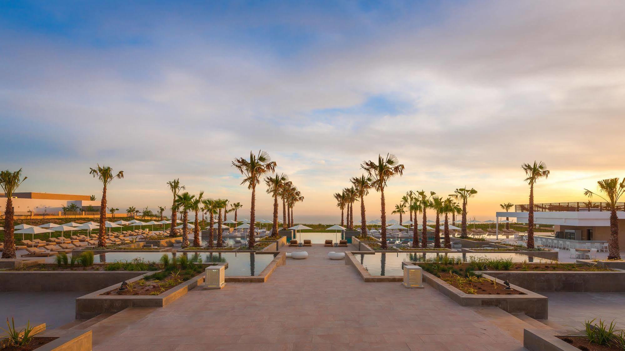 Hyatt Place Taghazout Bay Eksteriør bilde The resort's main promenade